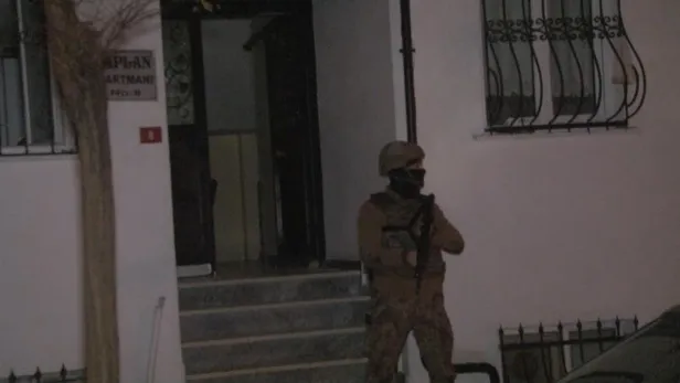 Esenyurt'ta helikopter destekli uyuşturucu baskını: Çok sayıda gözaltı-5