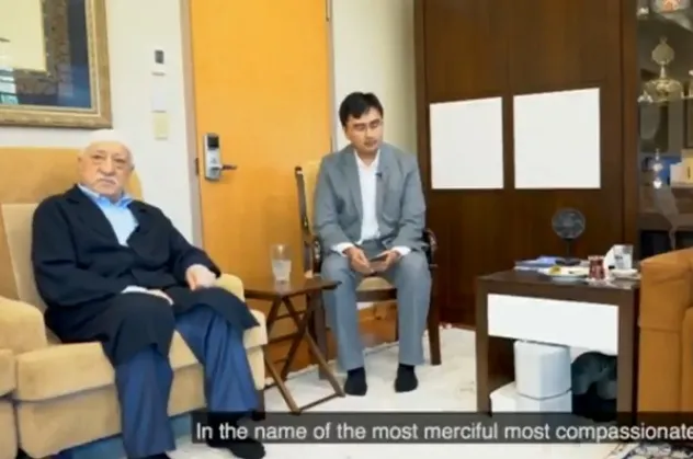 Darbeci Sisi yönetiminden FETÖ'ye destek! Mısır televizyonu TEN TV, Gülen'in ayağına gitti