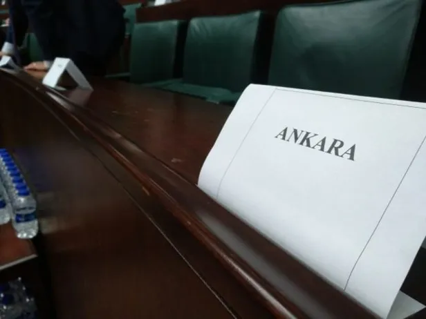 AK Parti Grubu'nda dikkat çeken detay! 20 ilin belediye başkan adayı için koltuklar hazırlandı-2