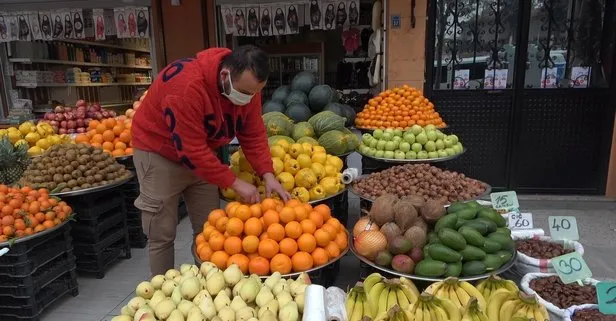 Denizli’de sattığı pahalı meyveler çalınan manav hakkını helal etmiyor