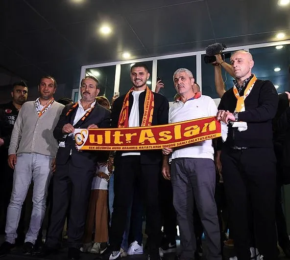 super-lig-transferde-9-fifada-42-sirada-1662726964538.jpg Süper Lig transferde 9. FIFA'da 42. sırada!-4