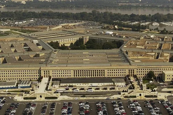 Beyaz Saray'ın ardından Pentagon'da Kovid-19 alarmı-2