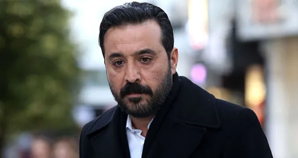 1618202648577.jpg Mustafa Üstündağ kimdir, kaç yaşında? Oyuncu Mustafa Üstündağ kaç yaşında? Kavga olayı nedir?-4