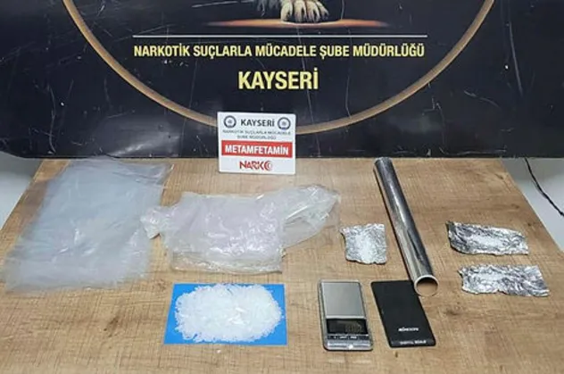 Kayseri'de uyuşturucu operasyonu: 2 gözaltı