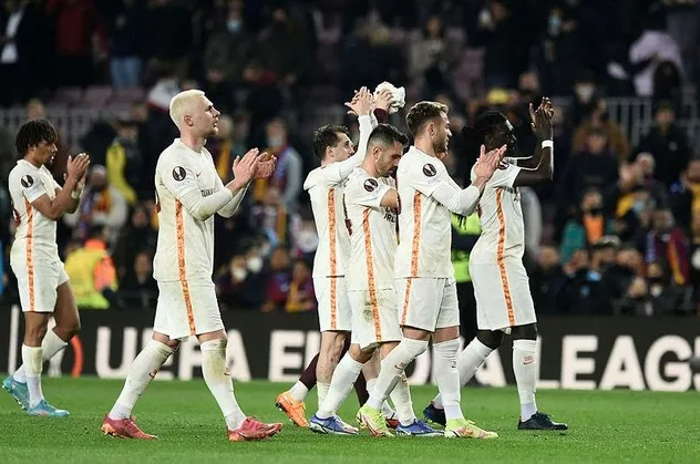 Galatasaray Avrupa’da farklı Süper Lig’de farklı! Barcelona maçı sonrası dikkat çeken istatistik