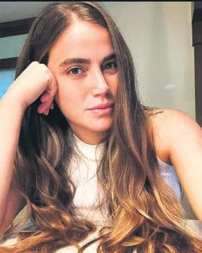 Yeni yılı Los Angeles’ta karşıladılar ama yetmedi! Ebru Şallı ile Uğur Akkuş’un tatili tam gaz sürüyor-12