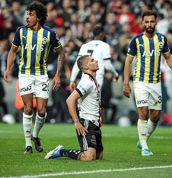 besiktasla-berabere-kalan-fenerbahce-yenilmezlik-serisini-12-maca-cikardi-1652047692542.jpeg Beşiktaş’la berabere kalan Fenerbahçe yenilmezlik serisini 12 maça çıkardı-5
