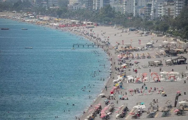 Antalya'da hava sıcaklığı gölgede 40 dereceye ulaştı-4