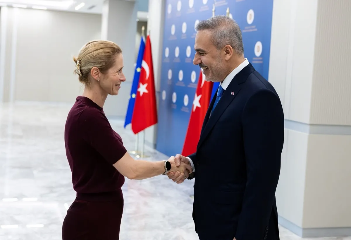 fidandan-abye-liyakat-vurgusu-iliskiler-ayrimcilik-olmadan-ilerlemeli-1782848163395.jpeg Bakan Fidan’dan AB’ye mesaj: İlişkiler liyakat temelinde ilerlemeli-4
