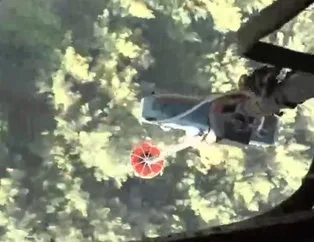Helikopterden alevlerle mücadele kamerada