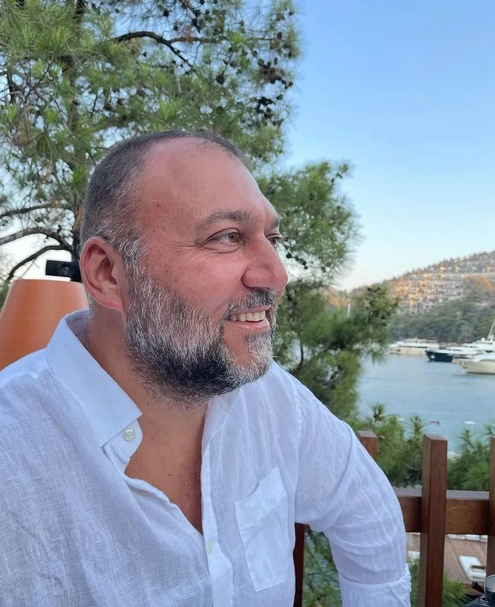 eksi-sozluk-pedofili-yazar-kim-tutuklandi-mi-gercek-adi-ne-eksi-sozluk-yoneticisi-basak-purut-kimdir-kac-yasin-1701406673259.jpg Ekşi Sözlük pedofili yazar kim, tutuklandı mı, gerçek adı ne? Ekşi Sözlük yöneticisi Başak Purut kimdir, kaç yaşında, nereli?-6