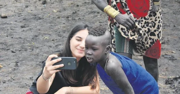 20 yaşındaki Başak hayalinin peşinden gitti, Nepal’de öğretmenlik yaptı