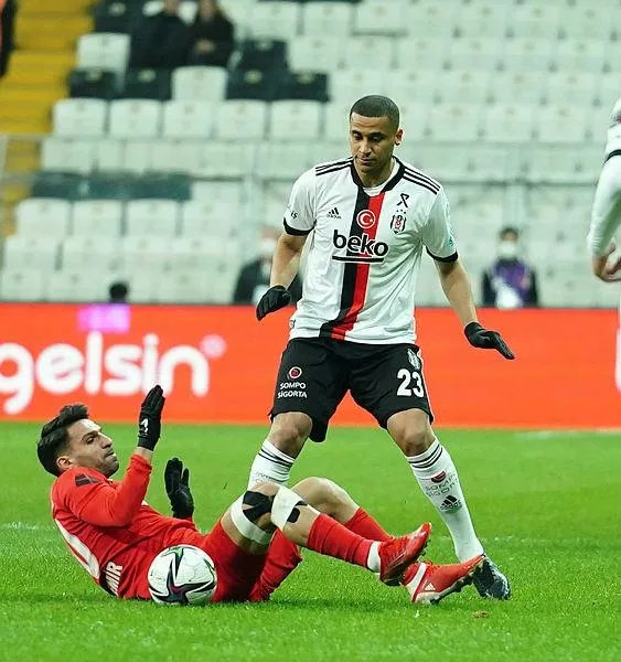 kartal-tek-atti-3-aldi-besiktas-1-0-gaziantep-fk-mac-sonucu-ozet-1642187254193.jpeg
