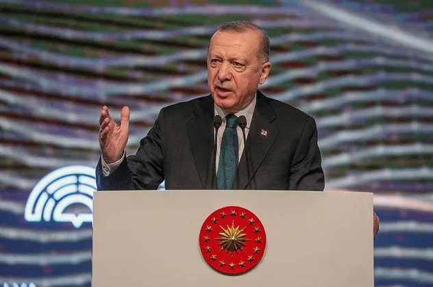 Hıncal Uluç'tan çarpıcı Erdoğan yazısı: "Krizde bir dünya lideri yarattık"