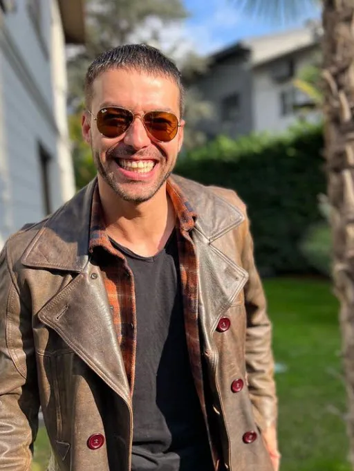 Acun Ilıcalı'nın gözde Survivor'larından biriydi aşkını yanlışlıkla ifşa etti! Hilmi Cem İntepe'nin sevgilisi çıka çıka bakın kim çıktı-3