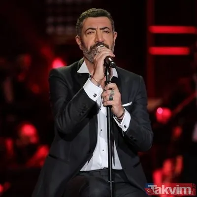 50 yaşındaki Hakan Altun sahnede kendi düğününü yaptı! Sibel Can’ın partnerinden seyircisine sürpriz! Evlilik açıklamasının ardından... - 3