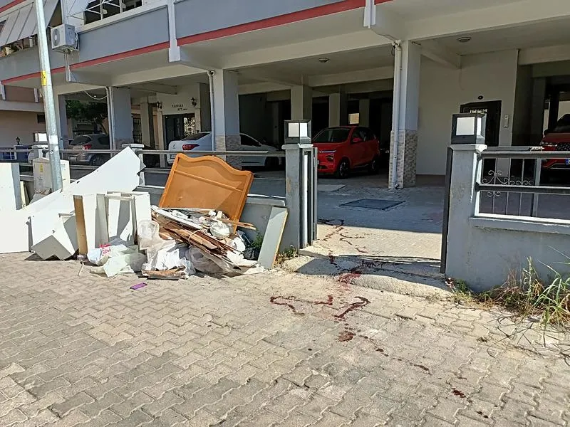 İzmir'de moloz cinayeti! Komşusunu öldürdü: "Teslim oluyorum ambulans çağırın"-3