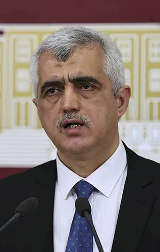 PKK medyası ve HDP'liler yine provokasyon peşinde! PKK'lı teröristin gözaltına alınması hakkında algı operasyonu!