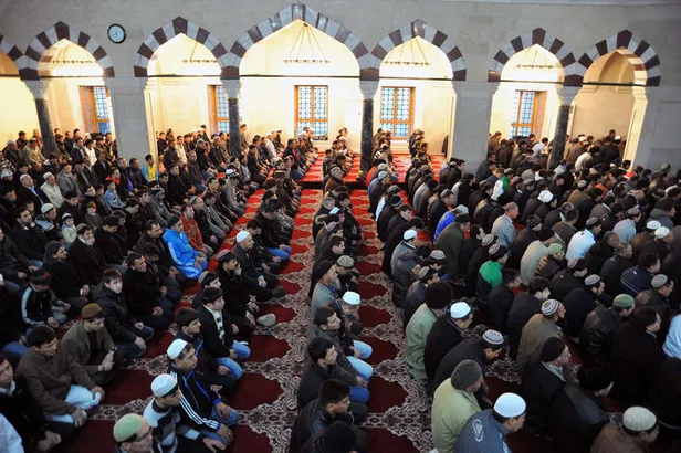 Mevlid Kandili namazı nasıl kılınır? Tesbih namazı nasıl kılınır? İşte tesbih namazı kılınışı-1