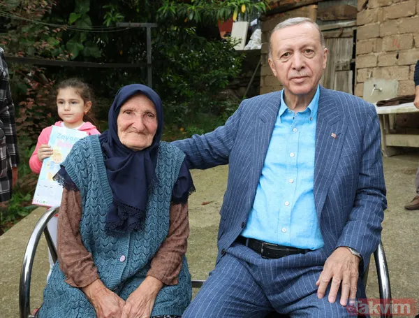 Vefalı lider! Başkan Erdoğan 85 yaşındaki eski komşusu Binnaz Baloğlu'nu ziyaret edip hayır duasını aldı - 7