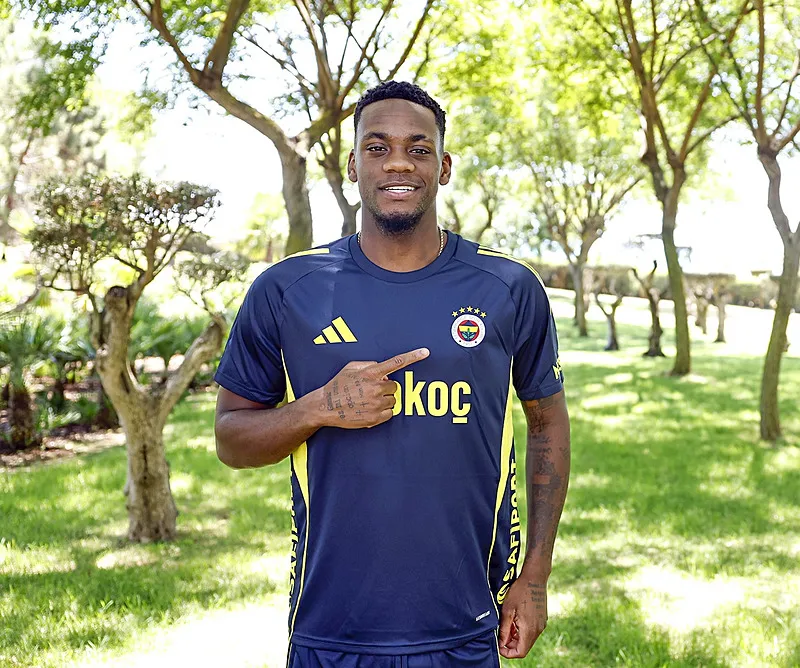 Fenerbahçeliler havalimanına akın edecek! Transferin yıldızı Ada'dan - 15