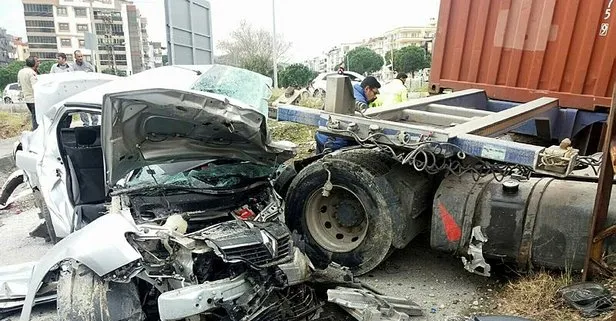 Aydın’da feci kaza! TIR, otomobile çarptı: 1 ölü, 4 yaralı