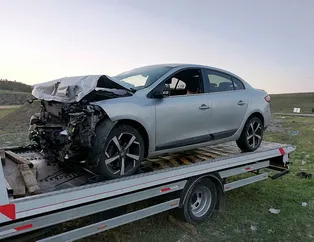 Ankara’da iki otomobil kafa kafaya çarpıştı: 5 yaralı