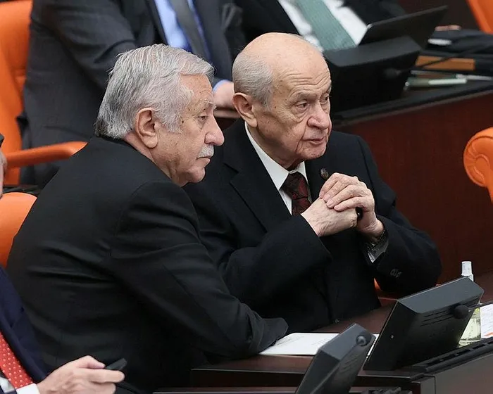 mhp-genel-baskani-devlet-bahceliden-halil-umut-meler-aciklamasi-hakemlere-ve-tffye-cagri-1702448577622.jpeg MHP Genel Başkanı Devlet Bahçeli'den "Halil Umut Meler" açıklaması! Hakemlere ve TFF'ye çağrı-3
