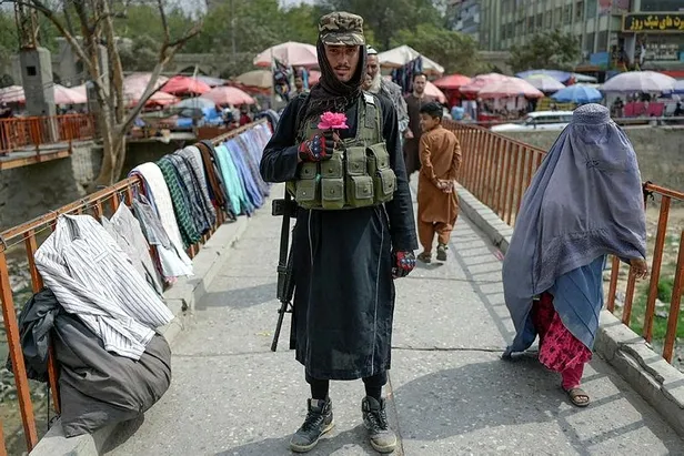 Taliban kadınlara yönelik yeni kararlarını açıkladı-2