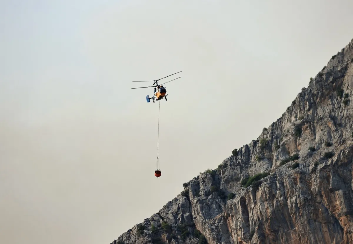 MERSİN'DE HAVADAN VE KARADAN MÜDAHALE-1