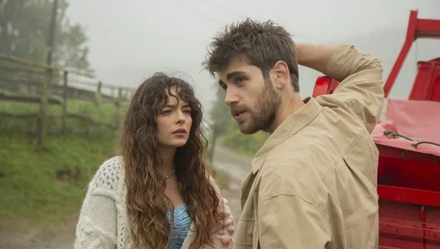 vermem-seni-ellere-2-bolum-atv-canli-izle-25-haziran-2023-vermem-seni-ellere-tek-parca-atv-youtube-canli-yayin-1687711329321.jpg Vermem Seni Ellere 2. bölüm ATV İZLE! 25 Haziran 2023 Vermem Seni Ellere tek parça izle...-4