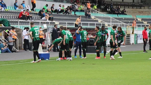 denizlispor-kume-dustu-denizlispor-0-1-caykur-rizespor-mac-sonucu-1619969545981.jpeg Denizlispor küme düştü! Denizlispor 0-1 Çaykur Rizespor | MAÇ SONUCU-4