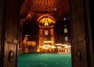 SON DAKİKA: Ayasofyanın hat levhaları bakıma alınıyor