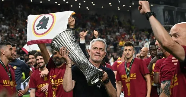 Roma Mourinho ile Avrupa Ligi’nde şampiyonluk peşinde