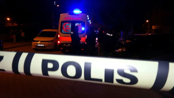 adanada-silahli-kavga-1-olu-2-yarali-1649051075884.jpg Adana'da silahlı kavga: 1 ölü 2 yaralı-2