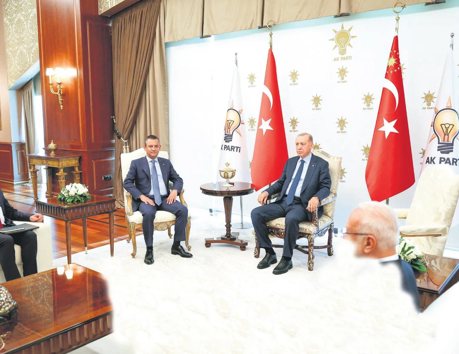 8 yıl sonra 95 dakika