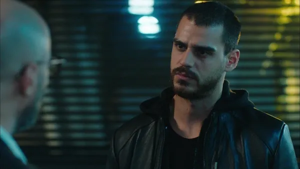 yalniz-kurt-3-bolum-2-fragmani-nefes-kesti-tek-bir-kurt-yeter-bana-1644265731040.jpg Yalnız Kurt 3. bölüm 2. fragmanı nefes kesti: “Tek bir kurt yeter bana!”-7