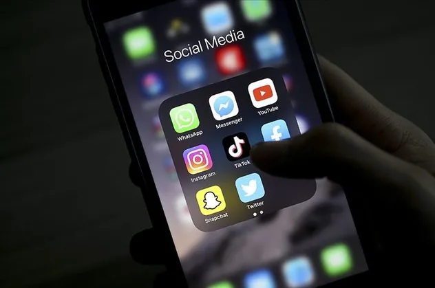 AB Türkiye'de muhaliflerin tepki gösterdiği yasayı uygulamaya koydu! İçerikleri kaldırmayan Facebook, Twitter, Youtube gibi şirketlere ceza var