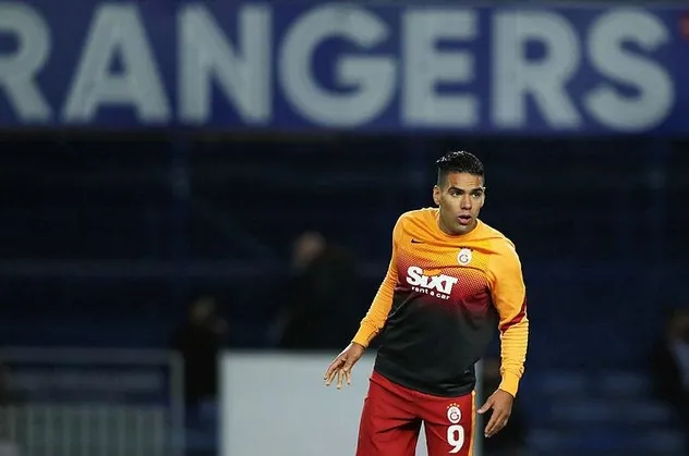 Yönetim biletini kesti! Galatasaray'da Radamel Falcao devri bitiyor...