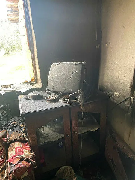 Kırkağaç'ta tüplü televizyon patladı, yangın çıktı: 1 yaralı-1