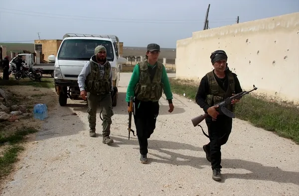 Zeytin Dalı'ndan cesaret aldılar, YPG/PKK'yı köylerinden kovdular-7