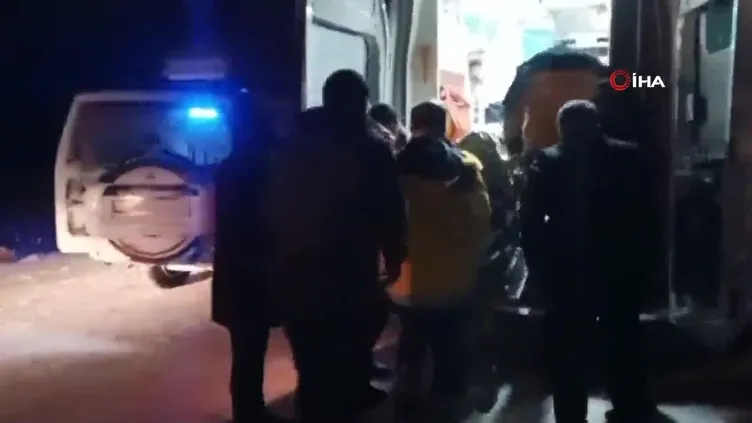 Ağrı’da kepçe uçurumdan düştü: 1 ölü, 2 kayıp