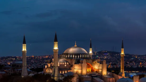 Peygamberimiz Hz. Muhammed SAV o gece neler gördü? 🌙 Peygamberimizin göğe yükseldiği gece! Miraç Kandili anlam ve önemi