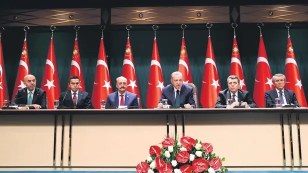 Asgari ücret belli oldu milyonların yüzü güldü! Artık çalışanların en düşük ücreti 4.253 TL-9