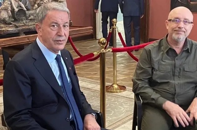 Milli Savunma Bakanı Hulusi Akar Ukraynalı mevkidaşı ile görüştü