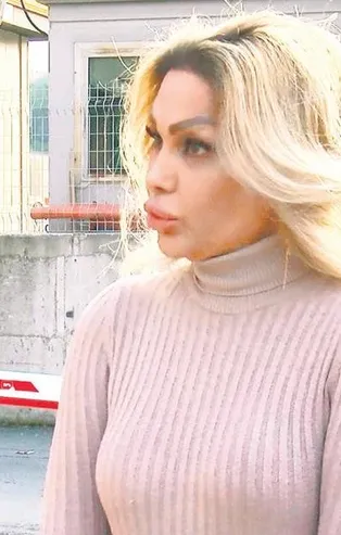Silikonlarını küçültmek istemişti! Neda Farzadıfar'ın hayatı kabusa döndü