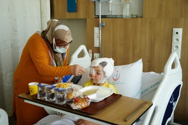 arkadaslariyla-oynarken-komsu-kopeginin-saldirisina-ugrayan-8-yasindaki-sevket-olumden-dondu-1621670176616.jpg Arkadaşlarıyla oynarken komşu köpeğinin saldırısına uğrayan 8 yaşındaki Şevket ölümden döndü-8