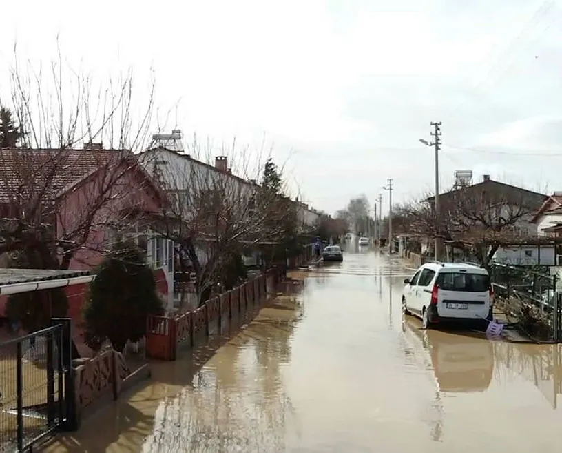 Kırklareli’nde 19 köy yolu ulaşıma kapatıldı