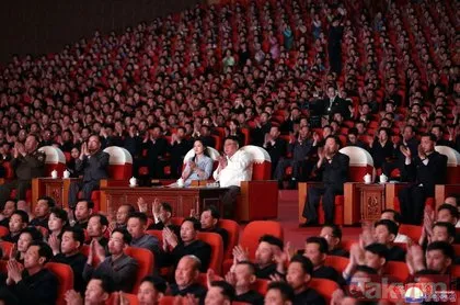 SON DAKİKA: Kim Jong-un geçtiğimiz hafta kıtlık uyarısı yaptı dün görkemli kutlamalar