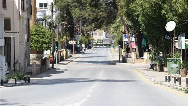SON DAKİKA: Bakanlık cevapladı: Cuma namazına gitmek serbest mi? Kısıtlama kaç gün sürecek? Kimler muaf? Nereler açık?-11